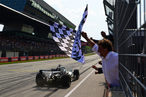 Photo Wolff vraiment soulagé de voir les deux Mercedes à l'arrivée