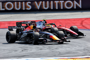Photo Dans une Red Bull transfigurée, Verstappen n'écarte pas une remontada au championnat