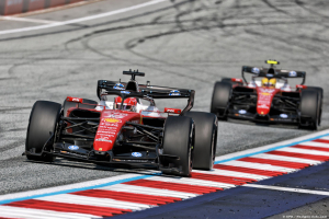 Photo Wolff doute du développement de Ferrari : 'ils vont bientôt manquer de budget'