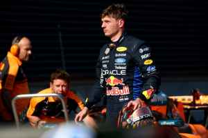 Photo Verstappen vers McLaren : rumeur sérieuse ou moyen de pression ?