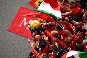 Photo Hamilton échappe à la pénalité et conserve son podium !