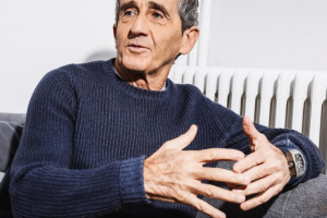 Photo Cinq personnes mises en examen en France après le cambriolage dont a été victime Alain Prost