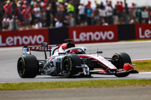 Photo Pour Ocon, Haas « n’a pas maximisé » à Silverstone, mais il voit du positif