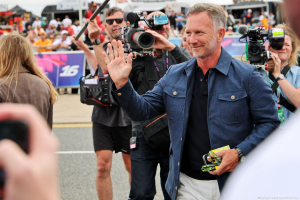 Photo Horner dément que son licenciement ait aidé Red Bull l'année dernière