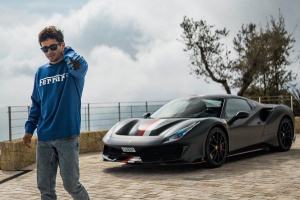 Photo Charles Leclerc investit dans un club de passionnés d'automobiles d'exception