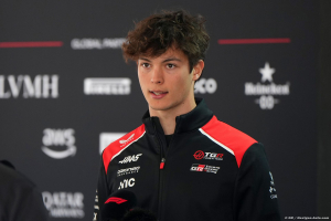 Photo Bearman, Sainz, Piastri : Schumacher passe en revue les options de Red Bull