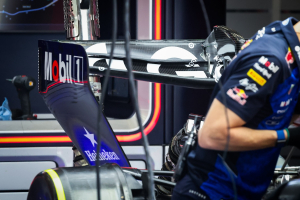 Photo Red Bull fait marche arrière sur son aileron arrière à Spa-Francorchamps
