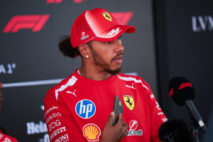 Photo Lewis Hamilton « fier » de Ferrari à Spa : « les performances ont été bien meilleures »