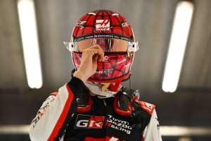 Photo GP de Belgique de F1 : un casque aux couleurs de Spider-Man pour Esteban Ocon