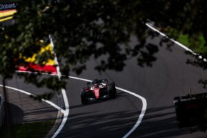 Photo Hamilton et Leclerc échappent à une pénalité sur la grille à Spa