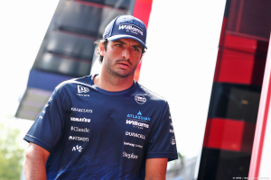 Photo 'Il devrait se détendre' : Sainz n'apprécie pas les insultes d'Antonelli