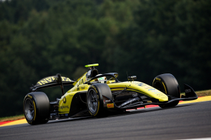 Photo Spa-Francorchamps – Sprint : Dürksen l’emporte dans une fin de course intense