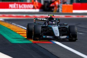 Photo GP de Belgique de F1 : la grille de départ, Kimi Antonelli en patron, Max Verstappen en embuscade