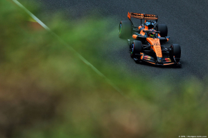 Photo McLaren : Stella plaisante sur la venue de Verstappen et vole au secours de Piastri