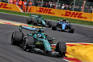 Photo Pour décider de son avenir, Alonso doute davantage des règles de la F1 que d'Aston Martin