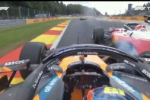 Photo Piastri revient sur la décision de la FIA après son accrochage avec Leclerc