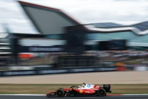 Photo Frédéric Vasseur avant le GP de Hongrie de F1 : Continuer dans la même direction