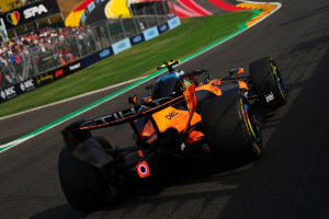 Photo McLaren n'a reçu les outils de simulation de son moteur Mercedes qu'à la mi-saison