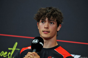 Photo Haas F1 a perdu pied : Bearman explique pourquoi la dynamique s'est inversée