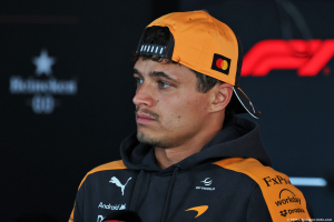 Photo Norris explique pourquoi il est 'prudent' face aux évolutions de McLaren F1 en Hongrie