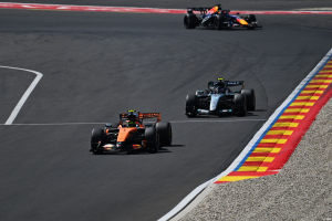 Photo McLaren handicapée par Mercedes F1 ? Wolff reconnaît un désavantage pour ses clients