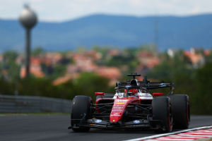 Photo EL1 - Ferrari et Red Bull commencent fort... Aston Martin très mal