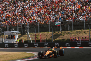 Photo Norris est 'fier' de McLaren F1 et 'heureux d'être de retour' en haut du podium