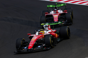 Photo Ferrari copie l'arme secrète de Mercedes F1 pour aider à décrocher la pole