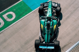 Photo Aston Martin teste la nouvelle évolution du moteur Honda au Hungaroring