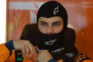 Photo Oscar Piastri lance un avertissement à Mercedes et Ferrari