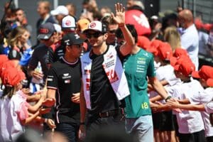 Photo Ocon se positionne pour remplacer Alonso chez Aston Martin