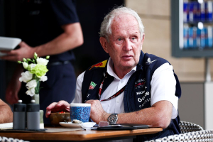 Photo Collector Verstappen – Helmut Marko : « Max est un pur pilote : plus une catégorie est exigeante, plus il l’aime » 