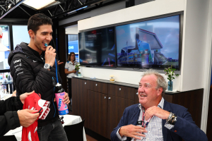 Photo Alpine F1 : la promesse de Clarkson qui s'est finie en tournée générale à Enstone