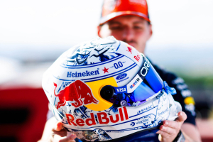 Photo Verstappen dévoile un casque spécial pour le dernier GP des Pays-Bas