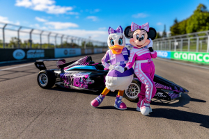 Photo La F1 et Disney prolongent jusqu’en 2028, Flash McQueen arrive à Monza