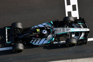 Photo Mercedes valide le retour du V8 en Formule 1