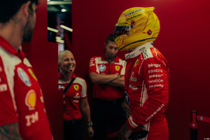 Photo Hamilton dévoile son plan pour relancer Ferrari dans la course aux titres