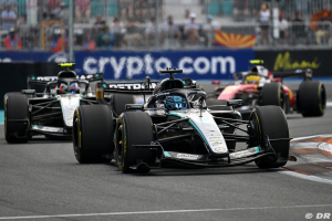 Photo McLaren et Ferrari attaquent, Mercedes F1 joue avec le feu avec ses évolutions