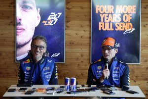 Photo Verstappen se confie : 'j'étais plus proche de prendre ma retraite de la F1 que de changer d'équipe'