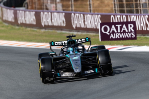 Photo Russell maîtrise son sprint et évite l'averse de justesse à Zandvoort