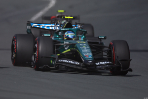 Photo Alonso refroidit les ambitions d'Aston Martin F1 malgré son retour dans les points