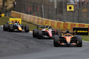 Photo Piastri sombre face à Norris : McLaren assure que le problème n'est pas mental
