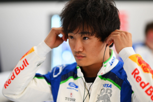 Photo Tsunoda : la F1 reste sa priorité, mais l'IndyCar se profile