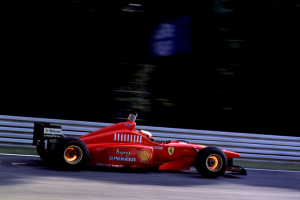 Photo Ferrari prépare une livrée hommage à Schumacher pour Monza, inspirée de la F310 de 96