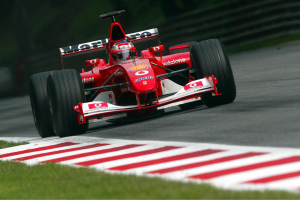 Photo Barrichello et Vettel vont faire rugir une des Ferrari de Schumacher à Monza
