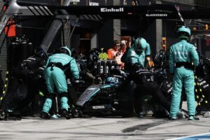 Photo Mercedes larguée dans la course aux évolutions