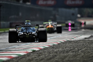 Photo EL2 : Mercedes réagit, George Russell et Kimi Antonelli encadrent Charles Leclerc