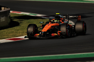 Photo Norris, 8e sur la grille, ne peut que constater les dégâts à Monza