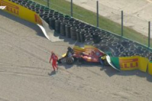 Photo Leclerc se rate à domicile après avoir tassé Hamilton