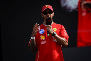 Photo Lewis Hamilton amer après le GP d’Italie : « Il faut penser à l’équipe »